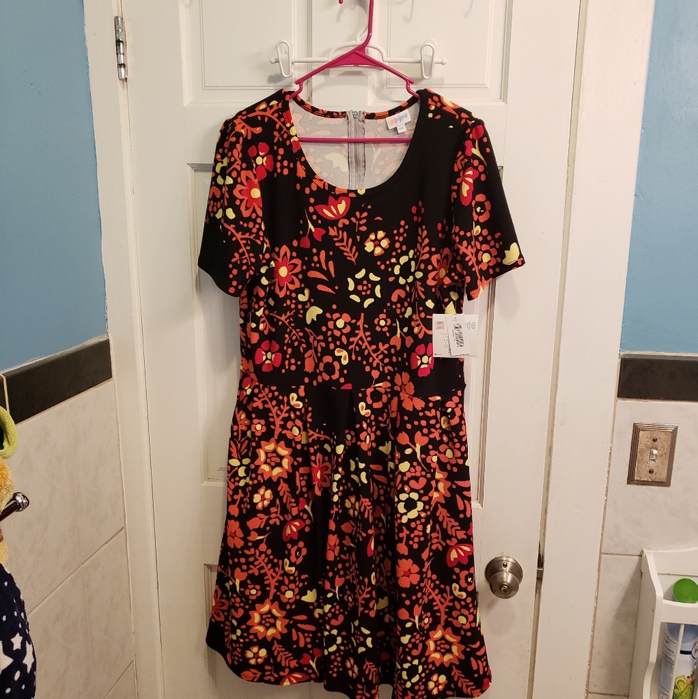Lularoe amelia dress